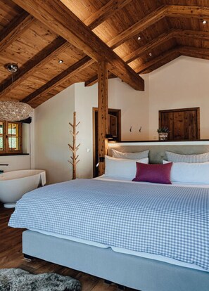 Chalet | 3 bedrooms, individually furnished, iron/ironing board - Chalet Alpin Comfortable Holiday Residence (Bayrischzell)