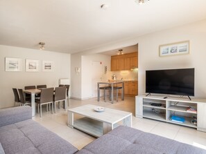 Apartment | Dining