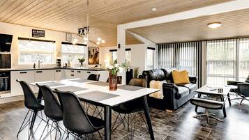 House | Dining