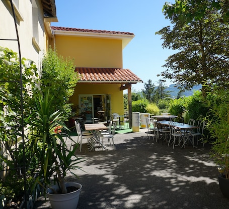 Fachada del alojamiento. Gîte des Grands Causses