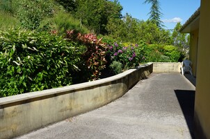 Habitación Confort doble | Terraza o patio