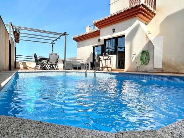 Hus | Pool | Indendørs pool, udendørs pool