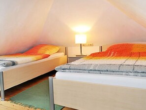 House | 3 bedrooms, individually furnished - Comfort Modern Retreat (Stadland)