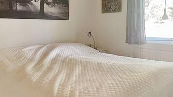 House | 3 bedrooms, individually furnished