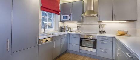 Căn hộ | Bếp riêng | Lò nướng, ấm điện