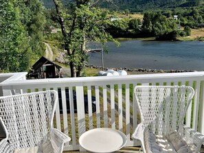 House | Exterior - 6 Person Holiday Home in Bjoa (Vindafjord)