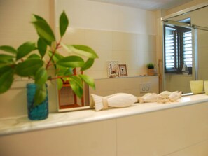 Apartment | Bathroom - Holiday Apartment Luna (Ploce)