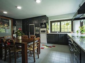 House | Private kitchen