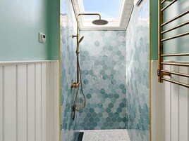 House | Bathroom