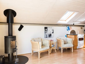 House | Interior - 5 Person Holiday Home in Blavand (Blavand)