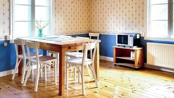 House | Dining