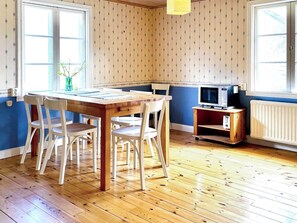 House | Dining