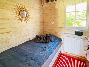1 bedroom, individually furnished - 2 Person Holiday Home in Ellos (Ellos)