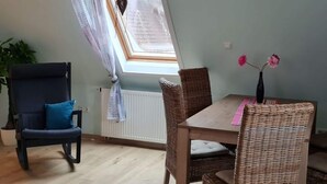 Dining - Nice Apartment in Bremerhaven (Bremerhaven)