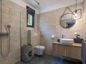 Villa | Badezimmer