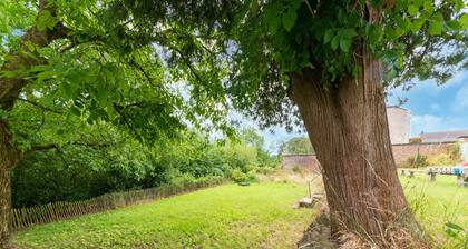 Charming Holiday Home in Clavier With Garden