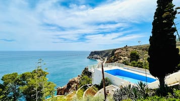 Apartment | Pool | Outdoor pool