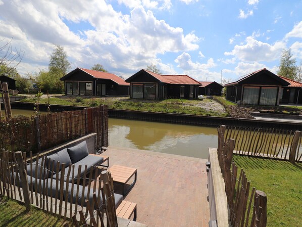 House | Exterior - Nice Holiday Home Near the Lauwersmeer (Anjum)