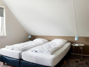 House | 3 bedrooms, individually furnished - Holiday Home in Groningen With Pool (Vlagtwedde)