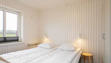 2 bedrooms, individually furnished