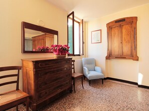 Apartment | 2 Schlafzimmer, individuell eingerichtet, Bettwäsche