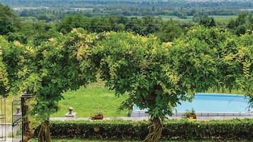 Apartment | Pool | Outdoor pool