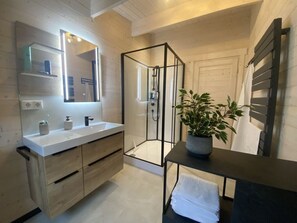 Ferienhaus | Badezimmer