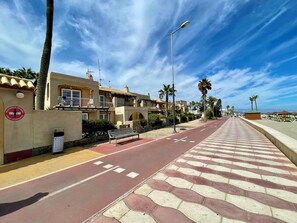 View from property - Pleasant Studio House in Front of the Beach (Roquetas de Mar)