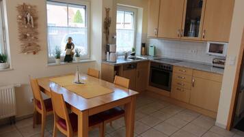 House | Private kitchen | Electric kettle, toaster, highchair