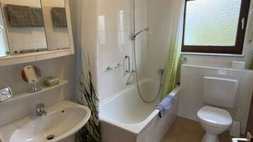 Ferienhaus | Badezimmer
