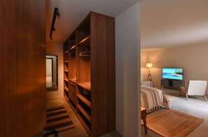 House | 3 bedrooms, individually furnished, bed sheets