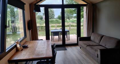 Chic Chalet Near Kuinderbos