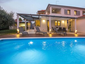 Piscina all'aperto