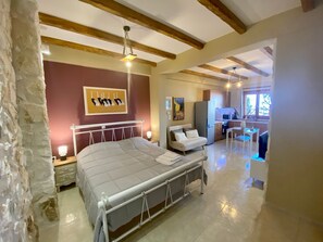 1 soverom, strykejern/-brett, wi-fi (inkludert) og sengetøy