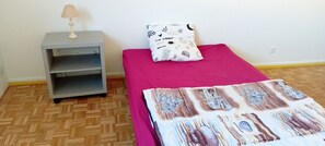 2 Schlafzimmer, Bügeleisen/Bügelbrett, WLAN, Bettwäsche