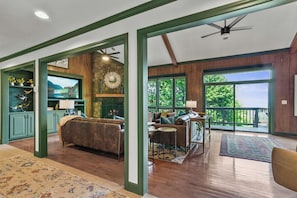 4 bedrooms, WiFi, bed sheets