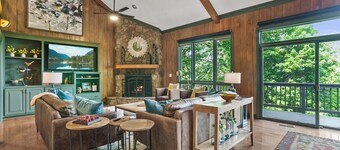 Mountain Laurel Lodge in Big Canoe with mountain views and game room!