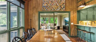 Mountain Laurel Lodge in Big Canoe with mountain views and game room!