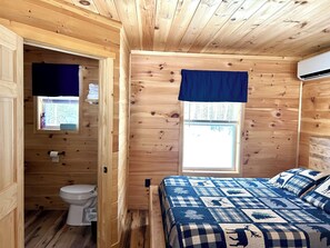 1 bedroom, free WiFi, bed sheets - Recreational Cozy Cabin Rentals  (Sangerville)