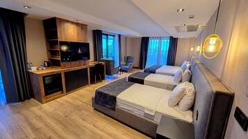 Kamar Keluarga | 1 kamar tidur, seprai premium, brankas, dan didekorasi berbeda-beda