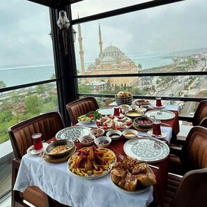 Restaurant - Ayatoure Hotel (Bulancak)