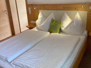 Apartment | 1 Schlafzimmer, individuell eingerichtet, Bettwäsche