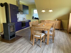 Apartment | Dining - Cosy Apartment in Putgarten (Putgarten)