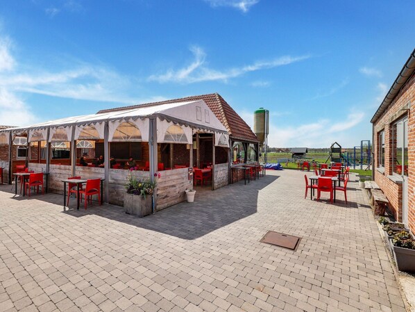 Dining - Cottage on Sheep Farm With Gelateria (Merksplas)