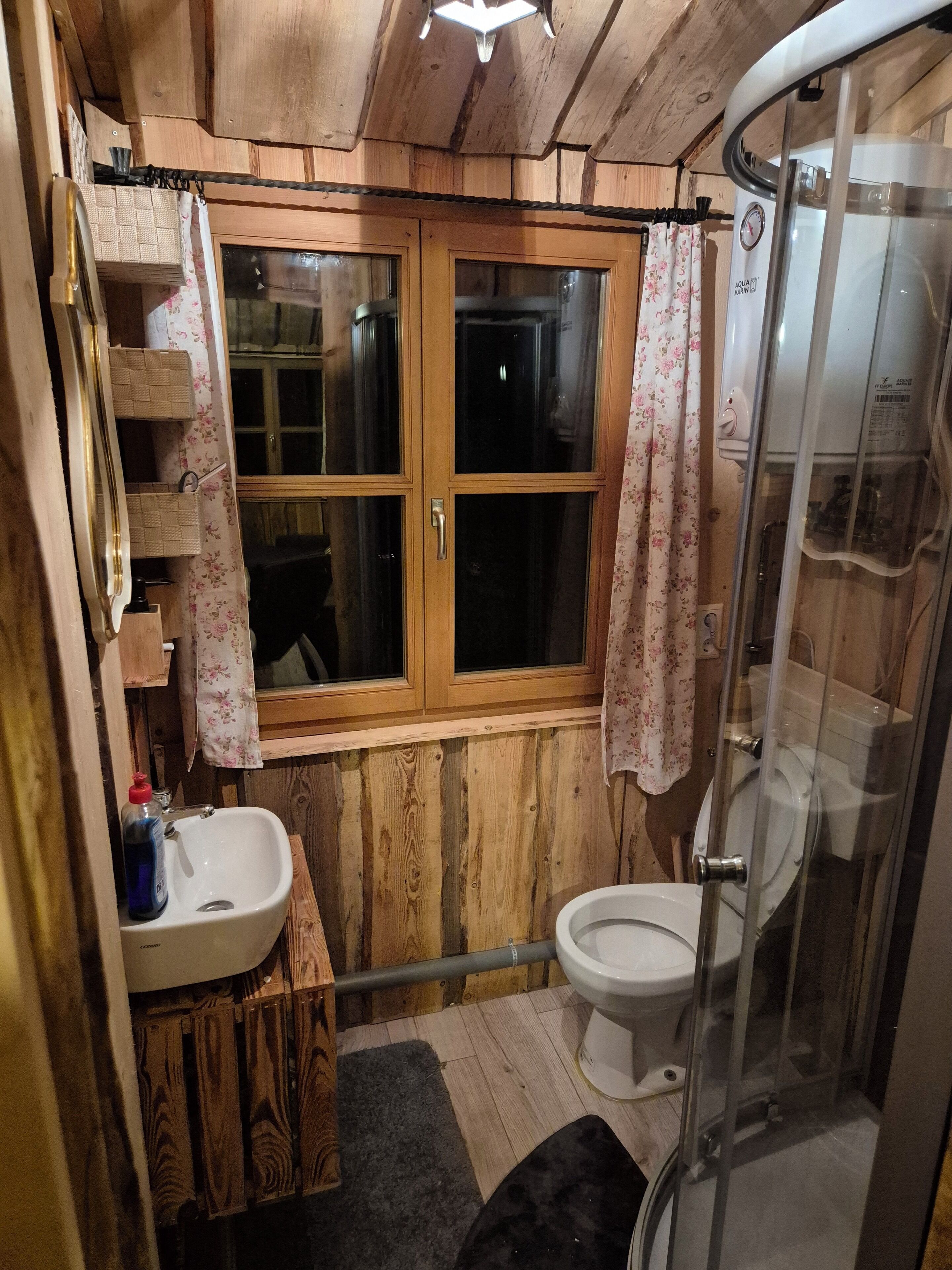 Seife, Toilettenpapier