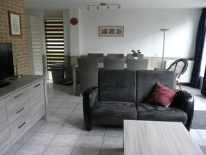 Living area - Holiday Apartment Zonnewende 16 (Sint Maartensbrug)