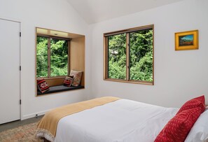 3 quartos, ferros/tábuas de passar roupa, Wi-Fi, roupa de cama