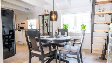 House | Dining