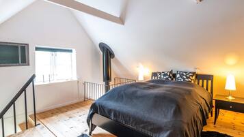 House | 2 bedrooms, individually furnished