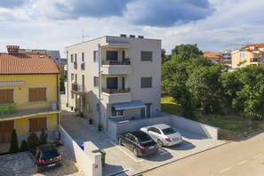 Apartment | Exterior - Apartment in Croatia Near the Adriatic Coast (Medulin)